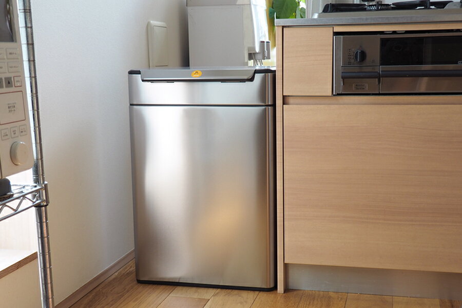 【同梱不可】simplehuman シンプルヒューマン タッチバーダストボックス リサイクル ステンレス 48L ツヤ消し レクタンギュラー / simplehuman ごみ箱 ゴミ箱 分別フタ付 ワンタッチ