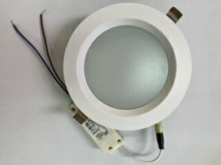 LEDダウンライト 消費電力:12W、電圧:85~265V、全光束:950lm、色温度:5000K、埋込穴Φ150mm、LEDチップ:SAMSUNG5630LED