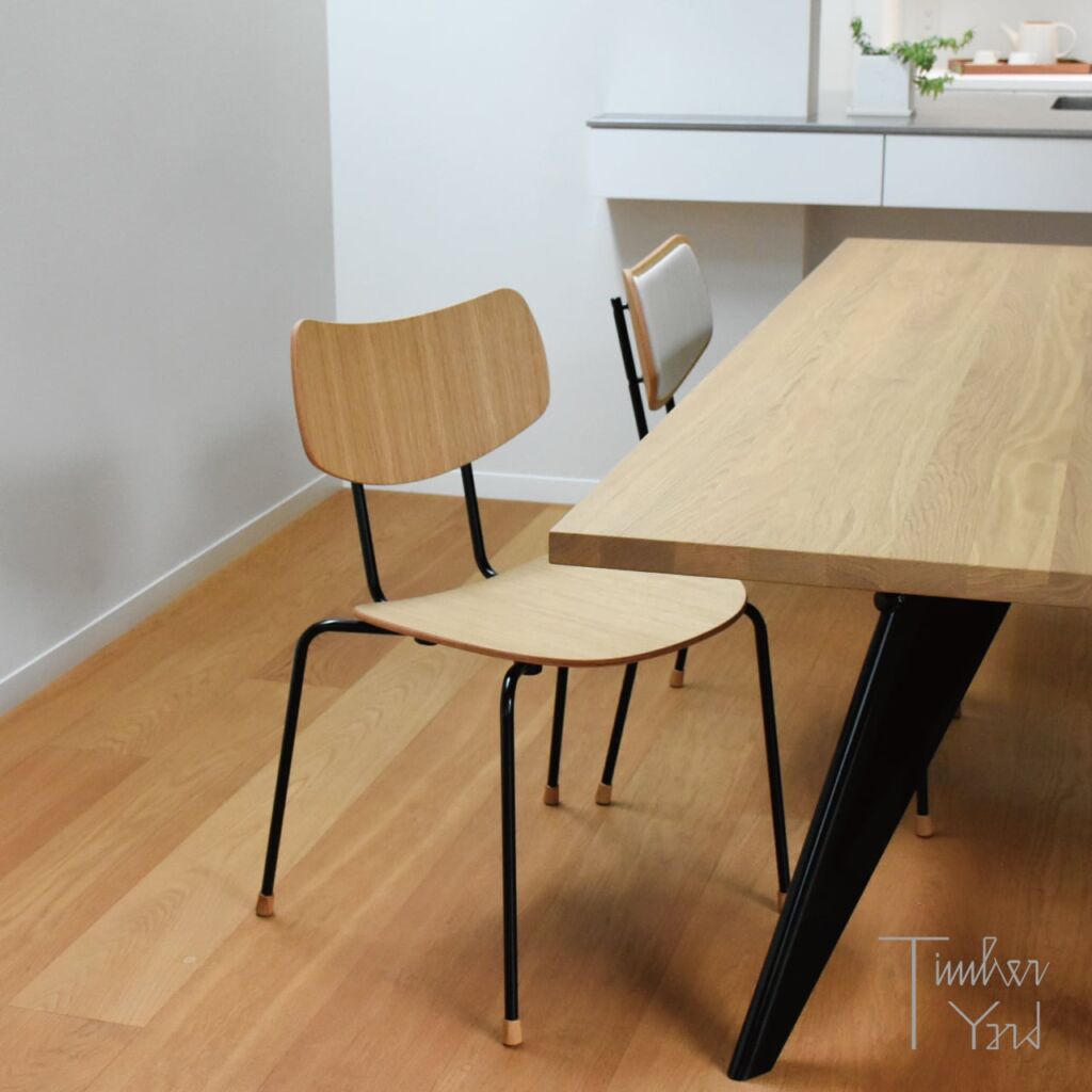 VLA26T / Oak / Oil / Black / CARL HANSEN 