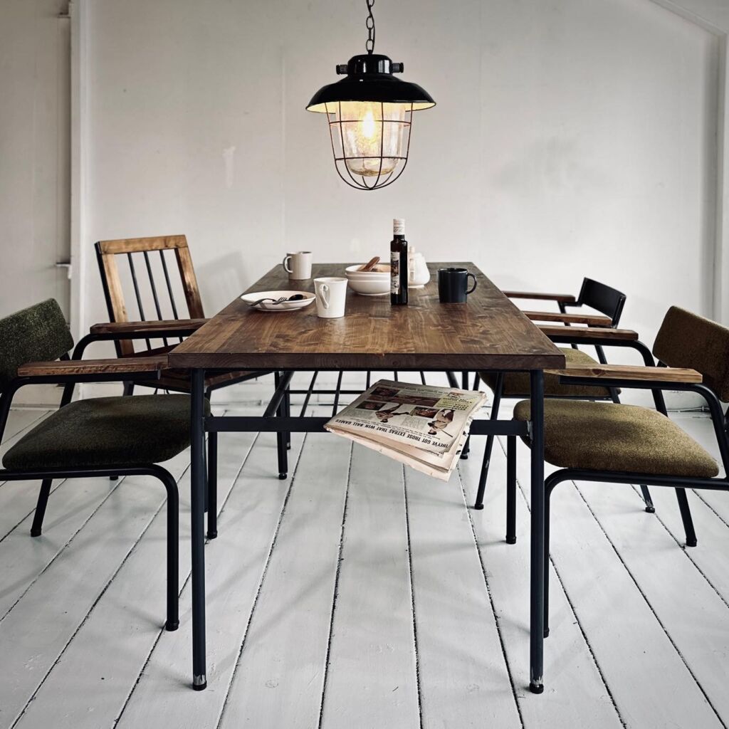 VINTAGE-LEG IRON TB-070