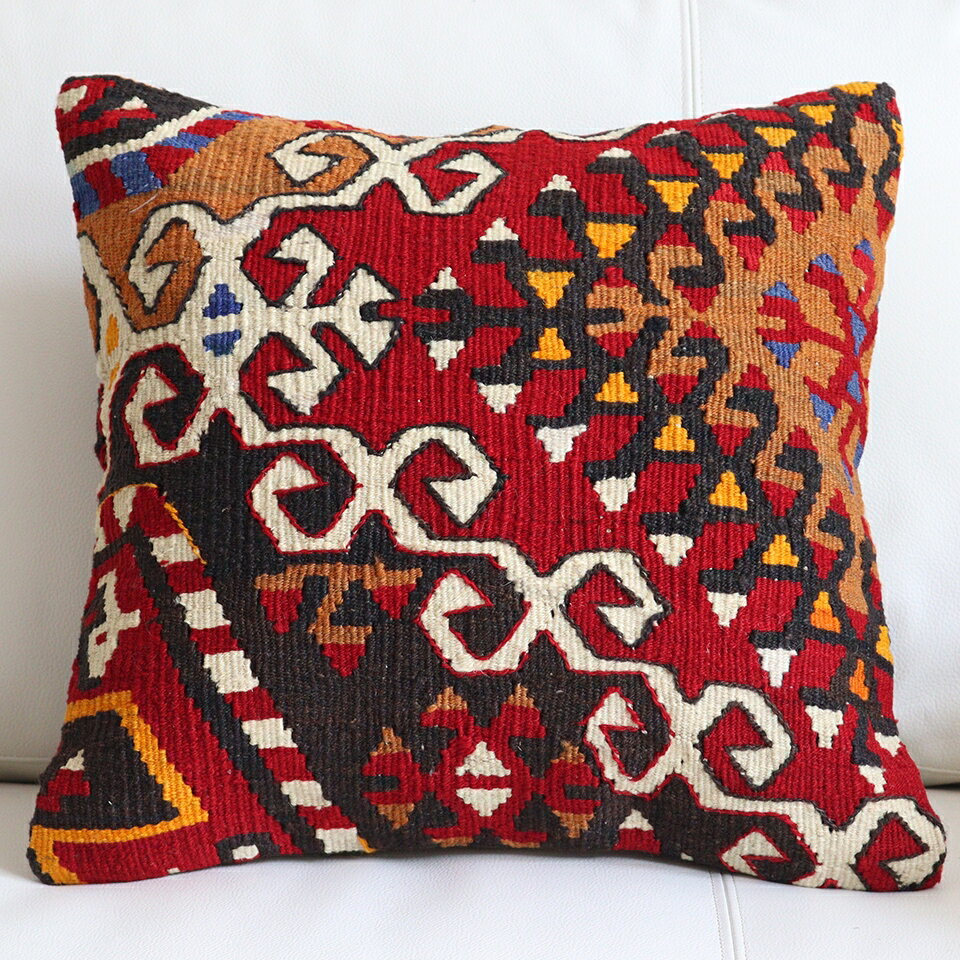 オールドキリムクッションカバー40cmサイズ/Old Kilim Cushion ドラゴンと2つのサンドゥク