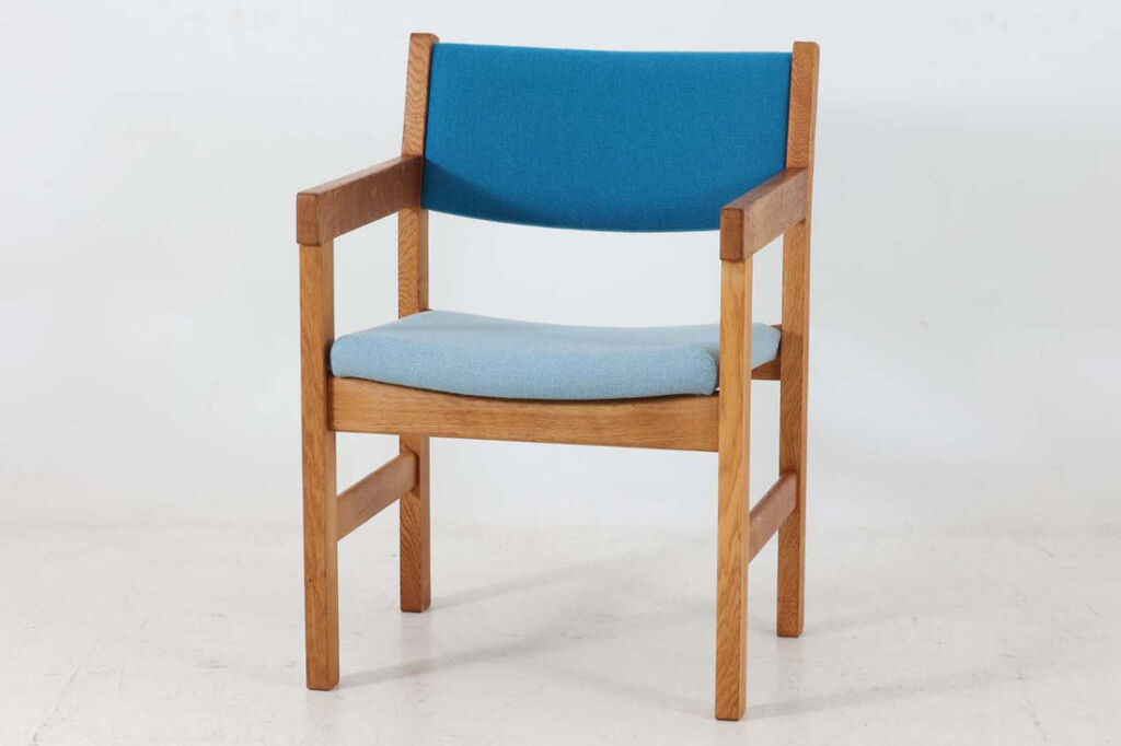 北欧家具ビンテージ　アームチェア　オーク材　Hans J.Wegner（ハンス・J・ウェグナー）　GETAMA/ゲタマ