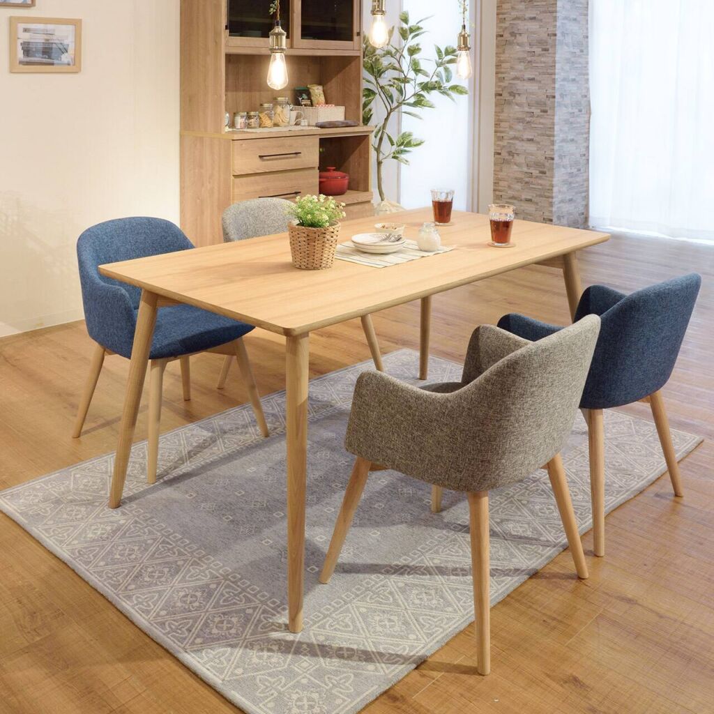 北欧風 天然木 ダイニングテーブル / カラメリ【karameri】