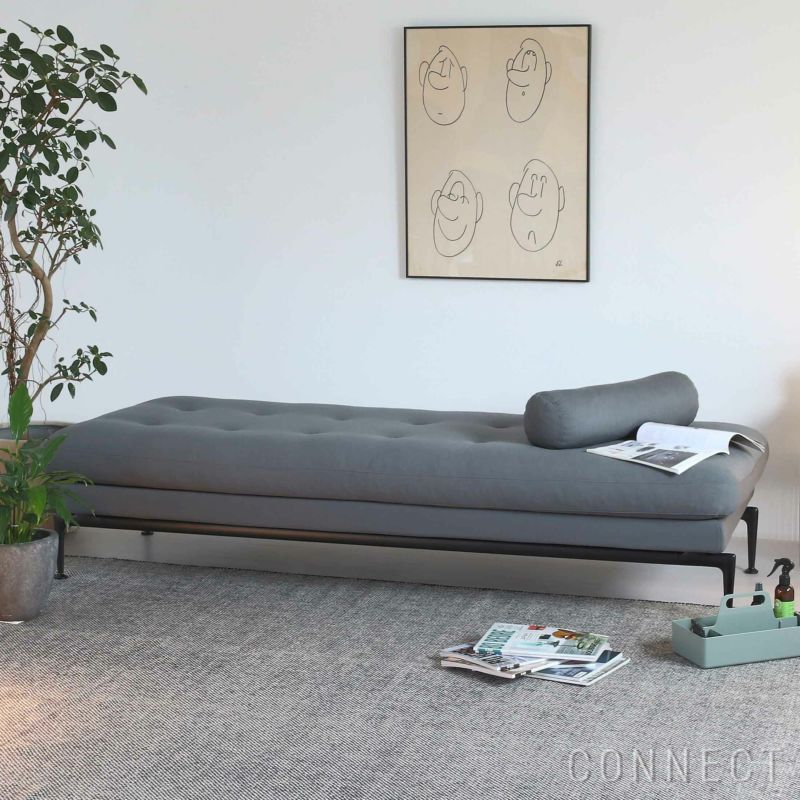 【ソファキャンペーン対象】Vitra（ヴィトラ） / Suita Daybed tufted（スイタデイベッドタフテッド） / Volo mid-gray / ロールクッション付き / ベーシックダーク脚・パウダーコート仕上げ / ソファ