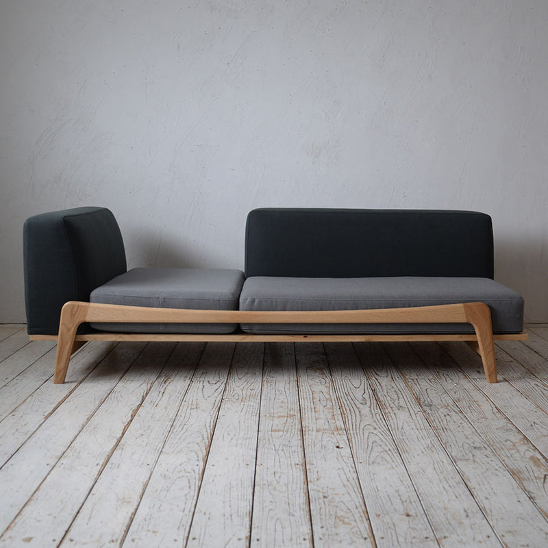 Luu Sofa dark green / gray | オーク/ウォルナット/アッシュ無垢材