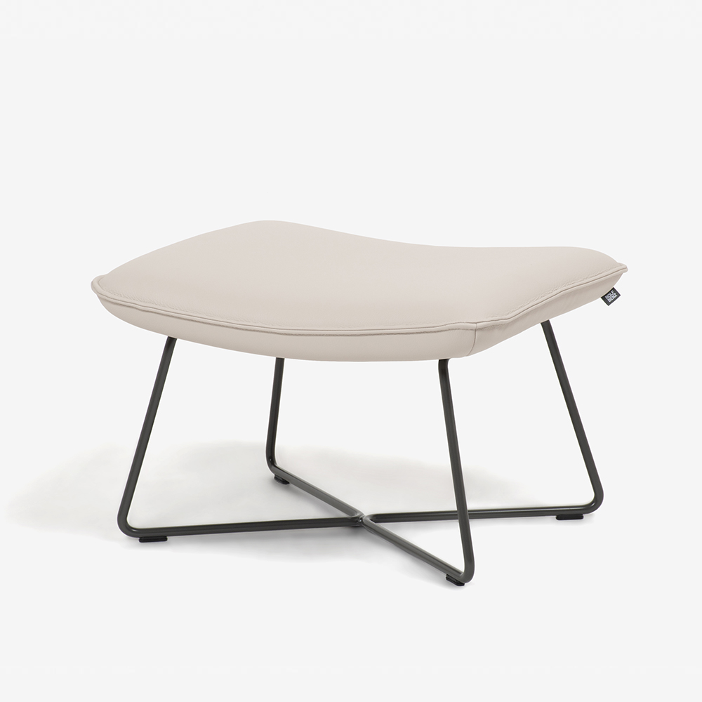 ROLF BENZ（ロルフベンツ）スツール「HCKMET-394」革ライトベージュグレー色