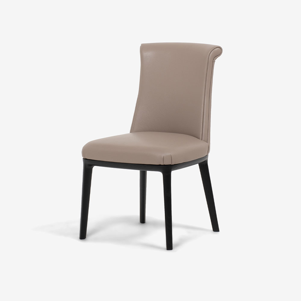 PoltronaFrau（ポルトローナ・フラウ）ダイニングチェア「ディーバ」革ベージュ色 木部ダークブラウン色【セール対象品のため50%OFF】