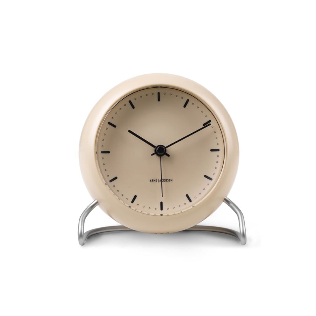 Table Clock / CITY HALL / Matte Sand / Φ110mm / アラーム / スヌーズ / LED灯 / テーブルクロック / シティホール / マット・サンド / ARNE JACOBSEN（アルネ・ヤコブセン）/ 置き時計 / 目覚まし時計 / 正規販売店