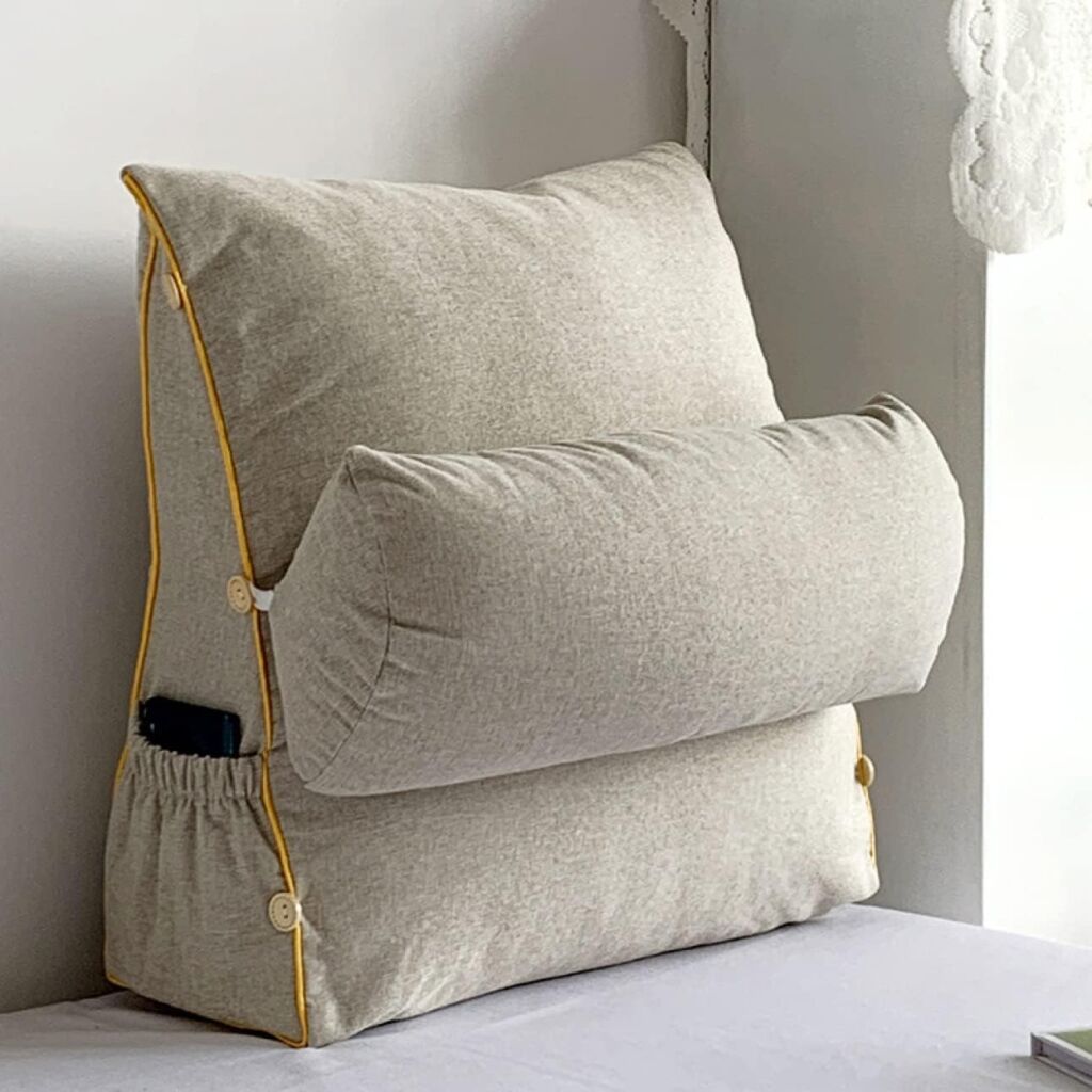 背もたれ クッション 三角クッション ベージュ 座椅子 クッション背もたれ 三角 枕 クッション テレビ枕 足枕 腰枕 3段調節 腰クッション 可愛い枕付き ポケット付き 背あてクッション お昼寝 あ