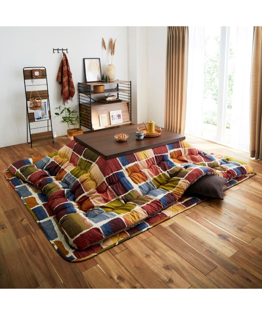 大判こたつ掛敷布団セット（おしゃれかわいいパッチワーク柄）