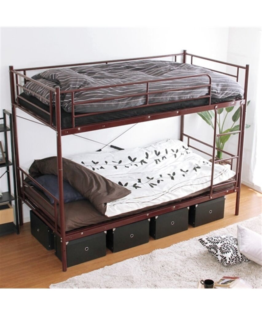 分割できるパイプ2段ベッド