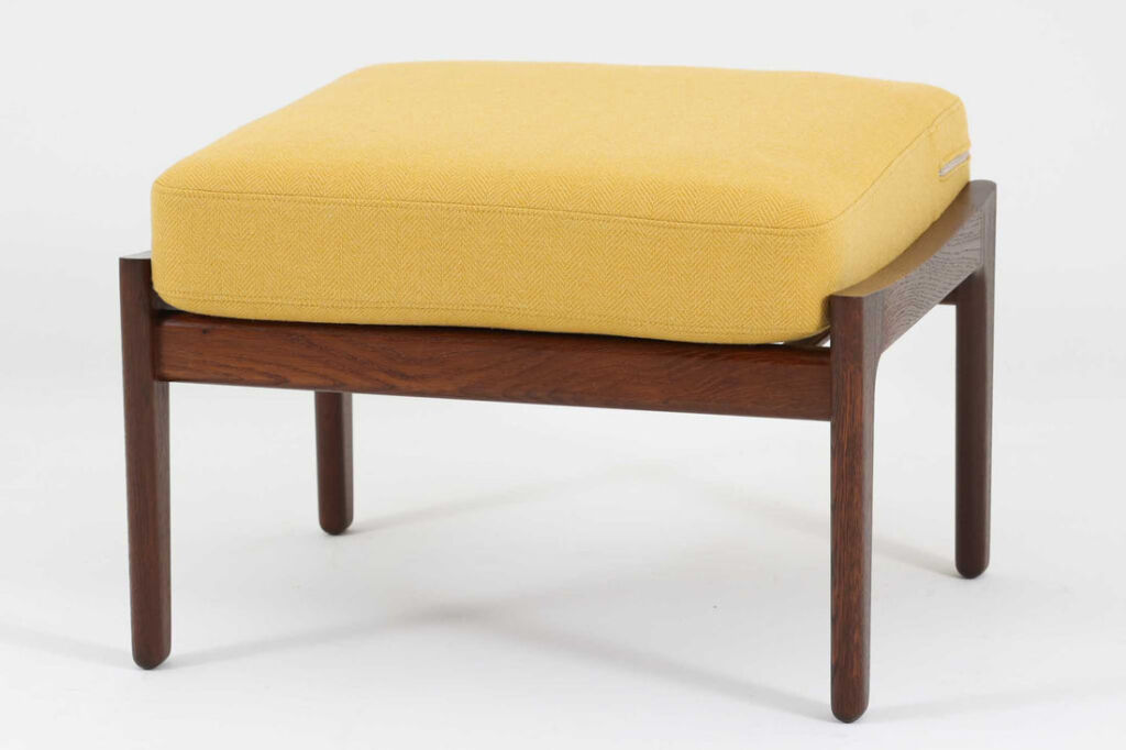 GE290　オットマン　スモークドオーク材　Hans J.Wegner(ハンス・J・ウェグナー)　Getama(ゲタマ)　デンマーク製/DK17635