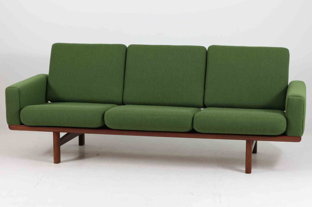 Hans J.Wegner(ハンス・J・ウェグナー)　GE236　トリプルソファ　チーク材　GETAMA/ゲタマ/DK16714