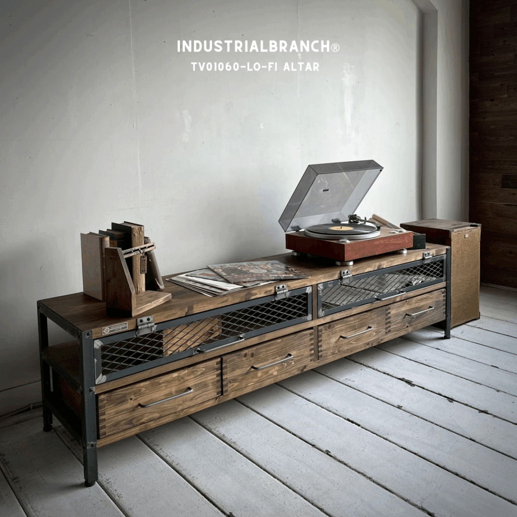 LO-FI ALTAR TV-060