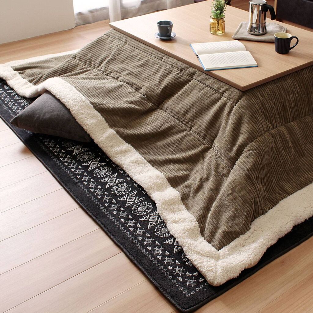 こたつ布団 ミリタリーコーデュロイ生地・シープボア/正方形