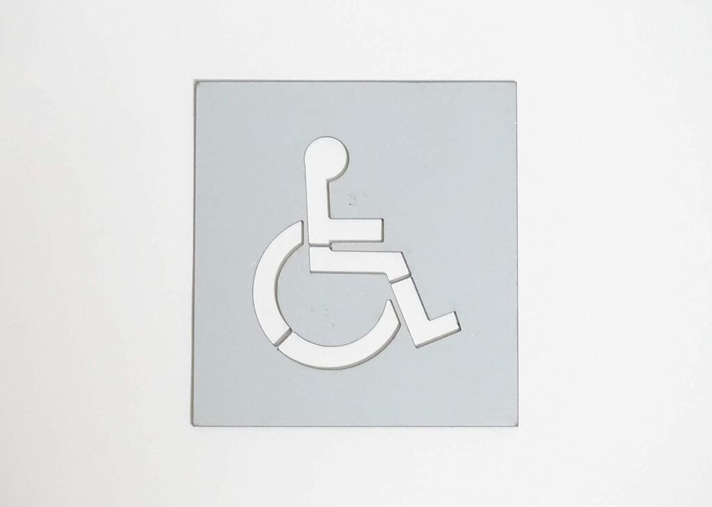 駐車場ステンシル 車いすマーク H650mm 車椅子マーク 車いす 車イス 専用 パーキング 刷り込み板 吹き付け板 スプレー板 パーキング 刷り込みプレート マーキングプレート