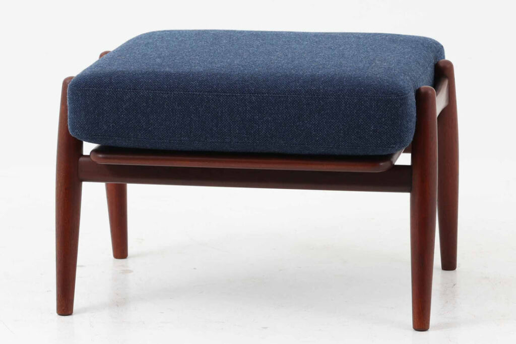 北欧家具ビンテージ　GE240　オットマン/スツール　Hans J.Wegner（ハンス・J・ウェグナー）　GETAMA/ゲタマ/DK11456