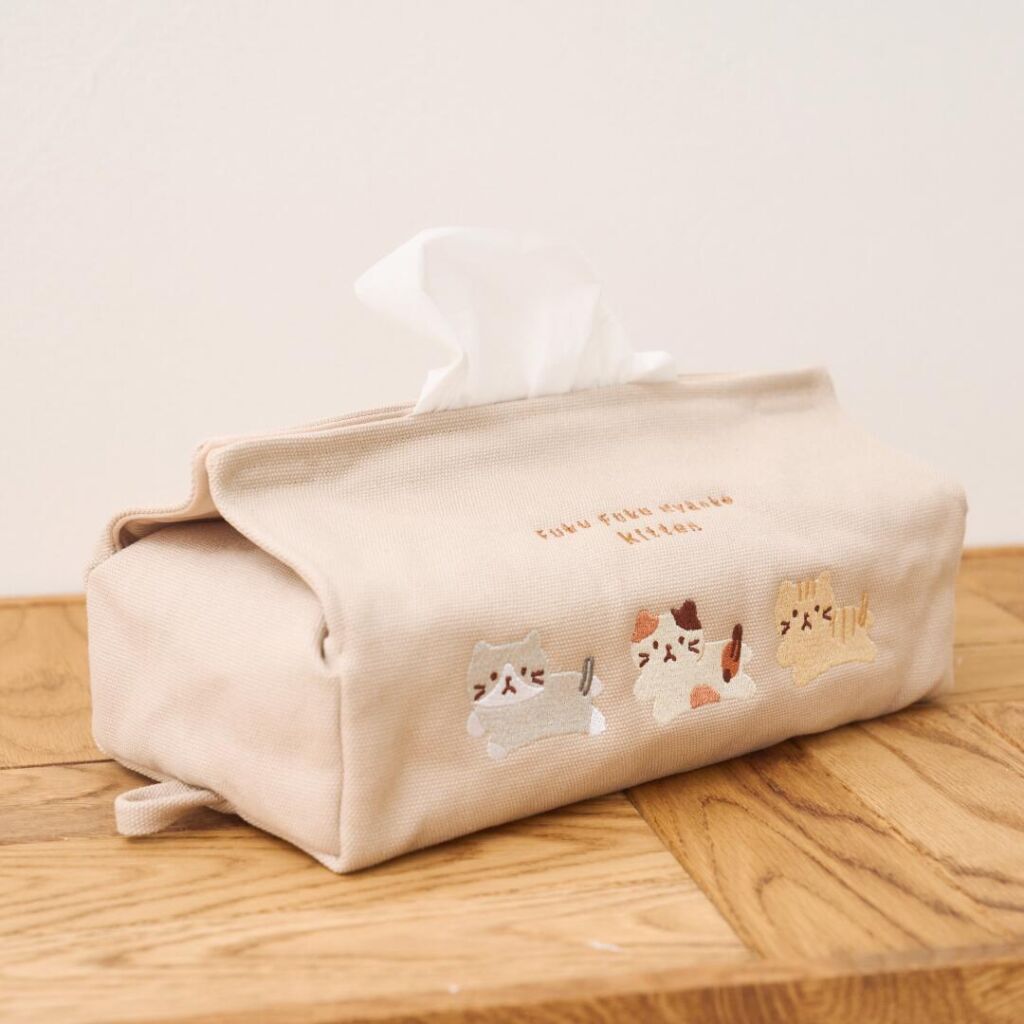 ティッシュカバー 吊り下げ 布 猫 可愛い ギフト プレゼント 車用 ふくふくにゃんこ ハピンズ