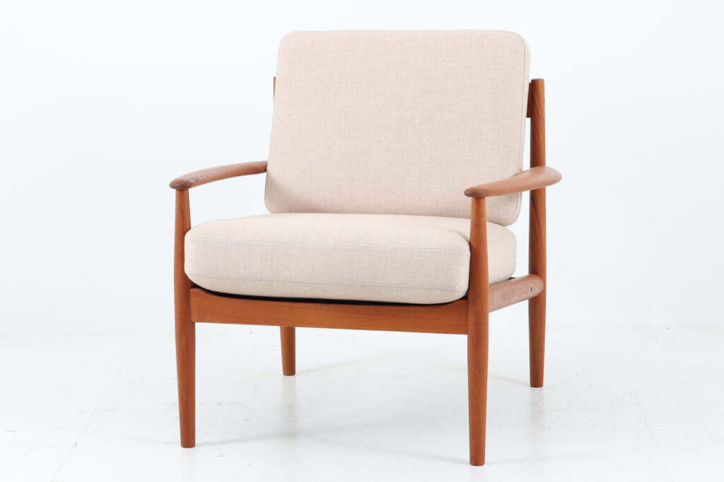 Grete Jalk(グレーテ・ヤルク)　Model 118　シングルソファ　チーク材　デンマーク製　北欧家具ビンテージ