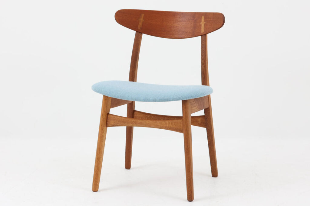北欧家具ビンテージ　CH30　チーク×オーク材　Hans J.Wegner（ハンス・J・ウェグナー）Carl Hansen 