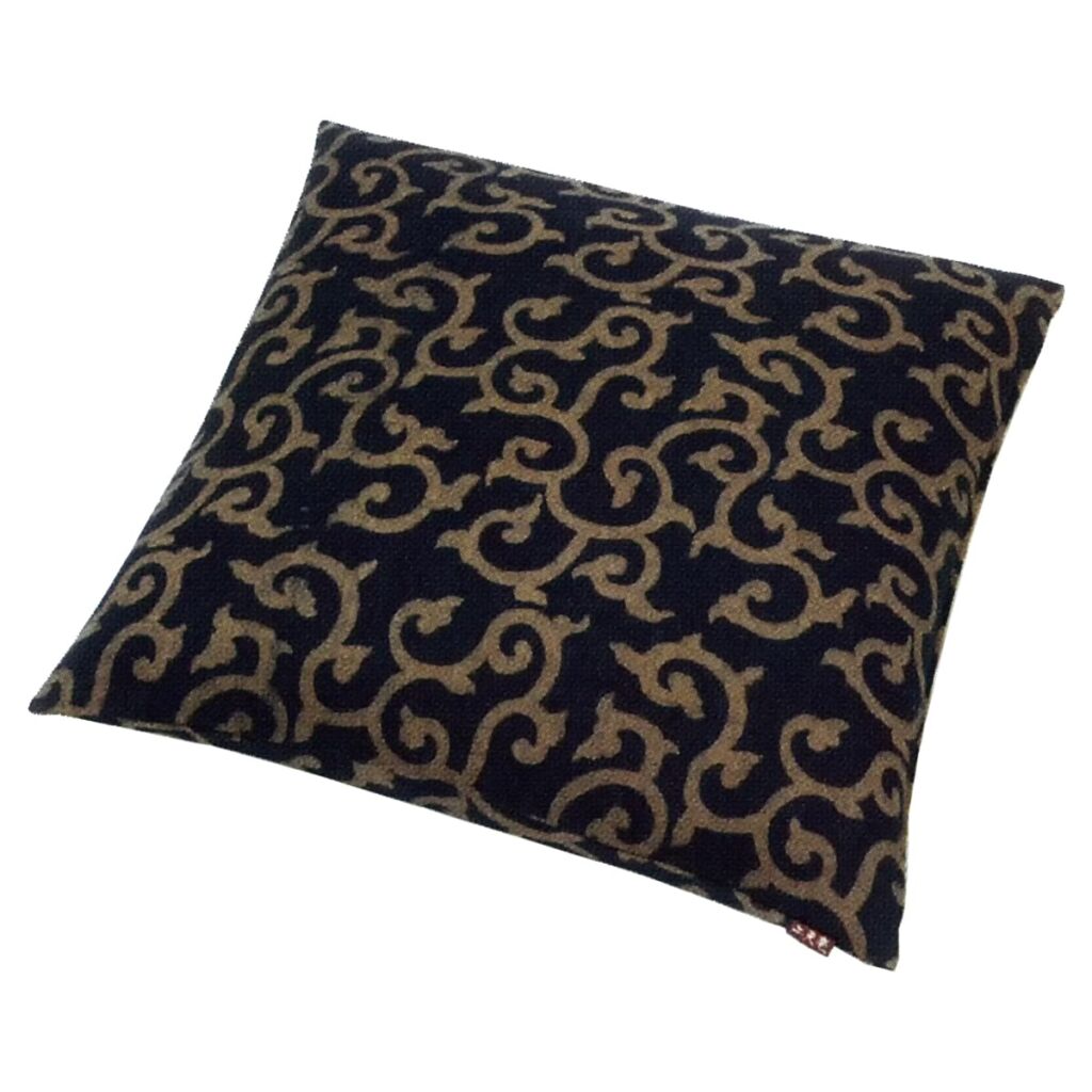 法人様限定 工夫庵 かさね染 花唐草 小座布団 45×45