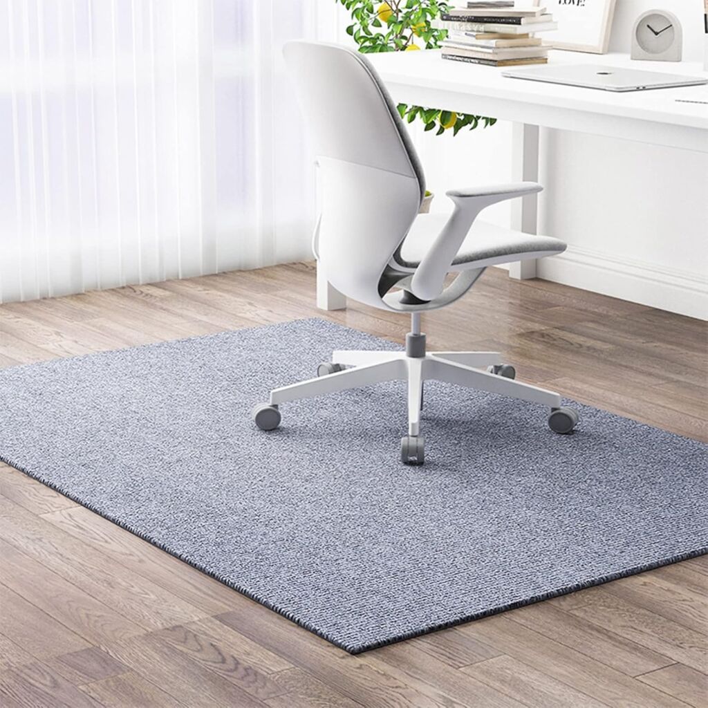 ゲーミングマット 厚さ2mm チェアマット きず防止 防音 PE デスクカーペット デスク下マット 床保護シート 丸洗い可能 自由にカット 大型 吸着 グラスファイバー 凹み防止 キズ防止 すべり止め