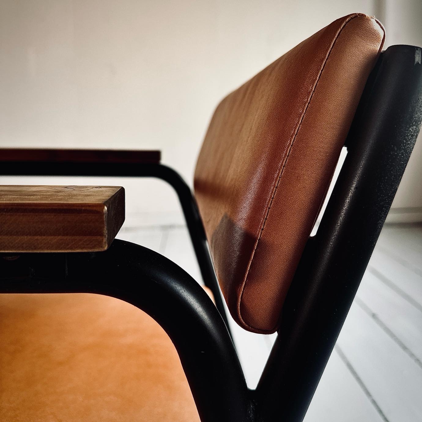 BRUNO LEATHER CHAIR-009 [4]