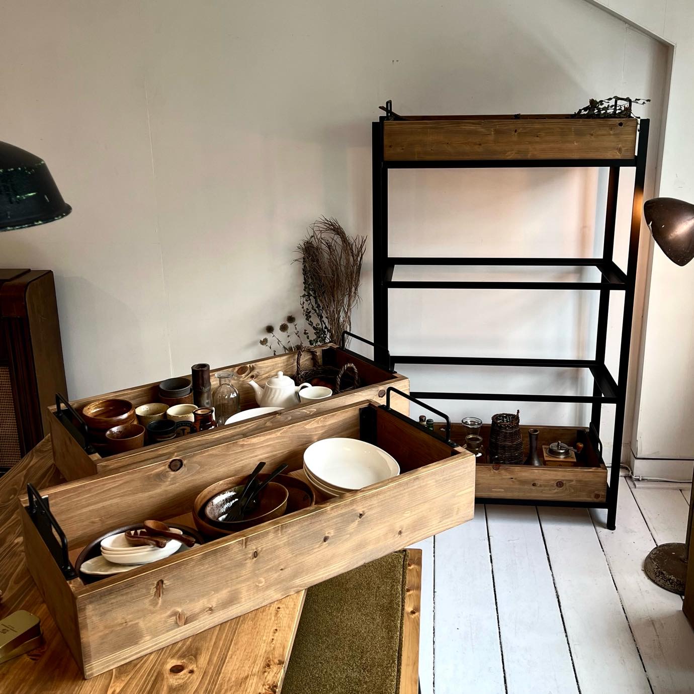 MOVABLE IRON&WOOD CHEST-SH-044 [3]