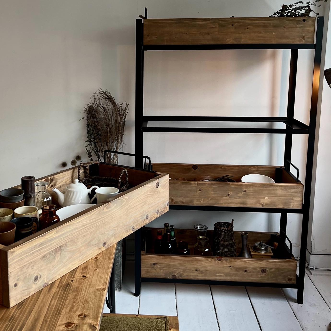 MOVABLE IRON&WOOD CHEST-SH-044 [4]