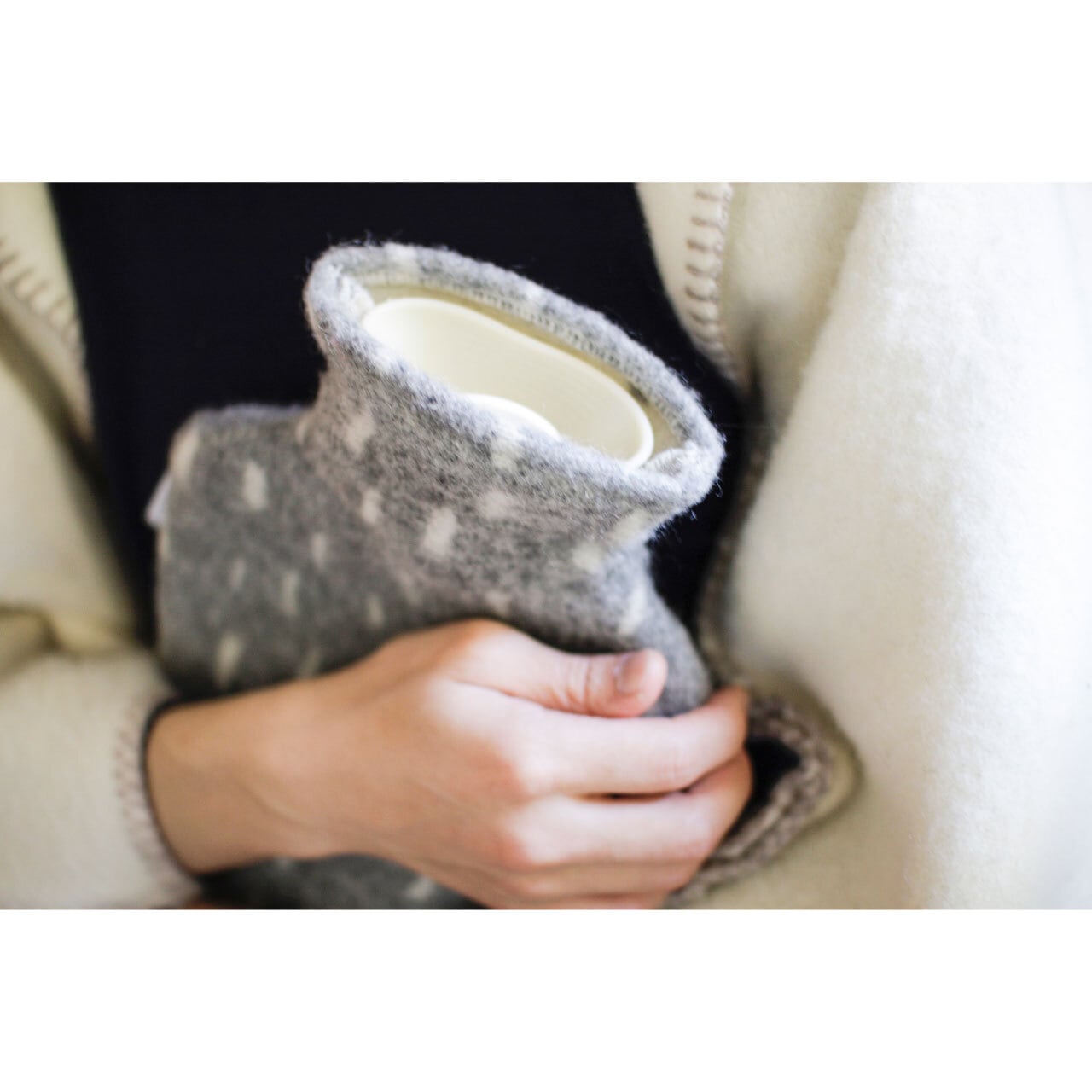 PYRY hot water bottle / grey-white / 湯たんぽ / ウール / LAPUAN KANKURIT（ラプアン カンクリ） [3]