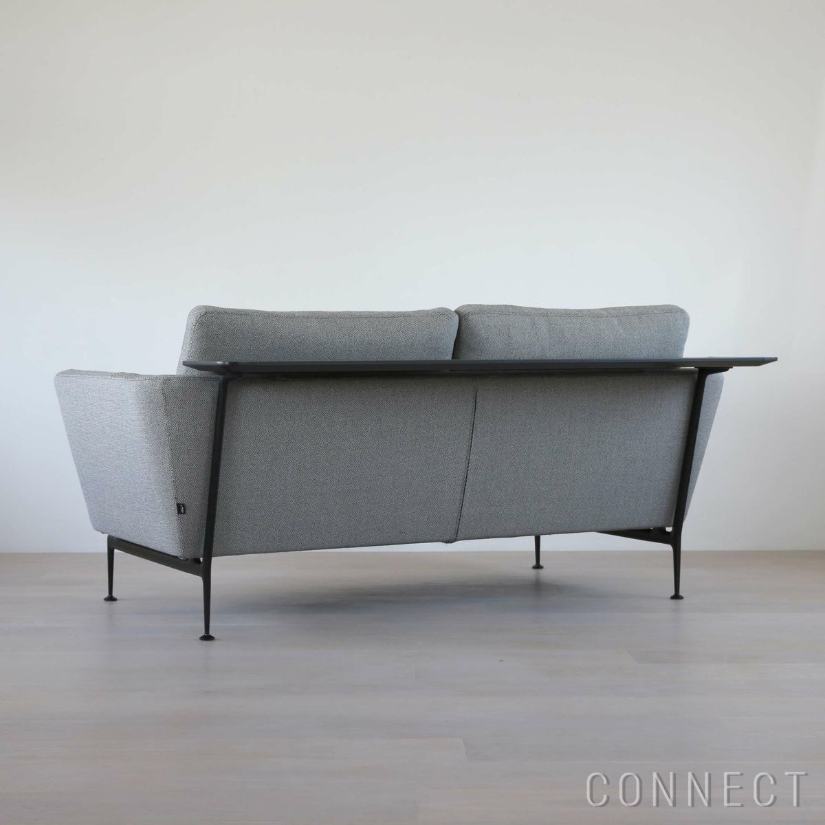 【ソファキャンペーン対象】Vitra（ヴィトラ） / Suita Sofa 2-Seater（スイタソファ 2シーター）バッククッション クラシック トレー付き / Credo 13 salt’n pepper /ベーシックダーク脚・パウダーコート仕上げ [5]