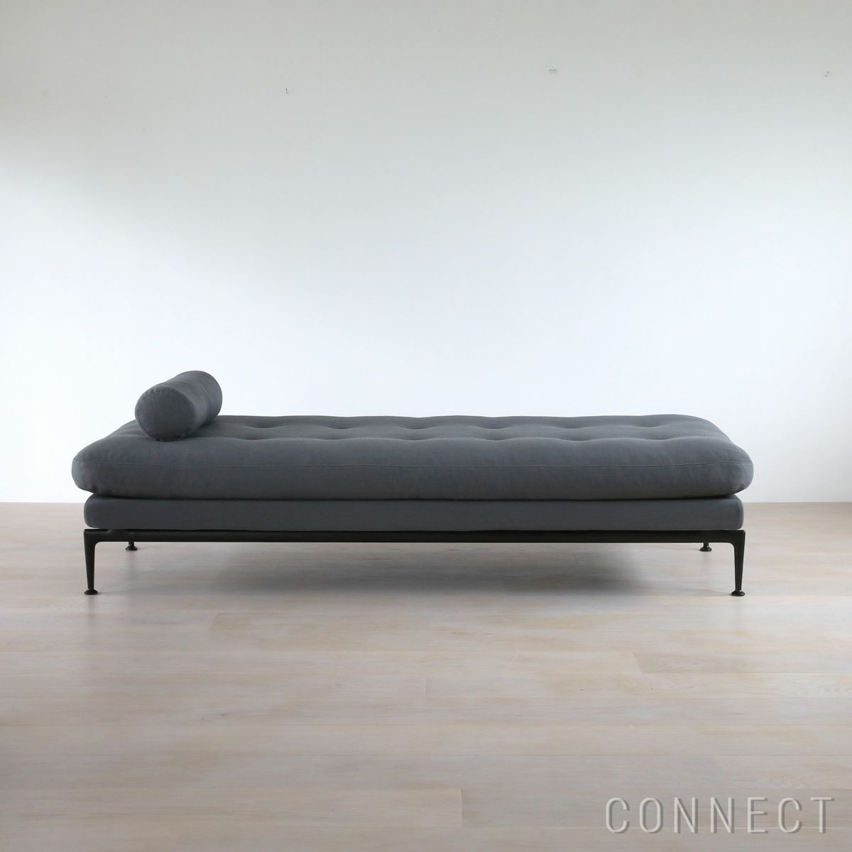 【ソファキャンペーン対象】Vitra（ヴィトラ） / Suita Daybed tufted（スイタデイベッドタフテッド） / Volo mid-gray / ロールクッション付き / ベーシックダーク脚・パウダーコート仕上げ / ソファ [3]