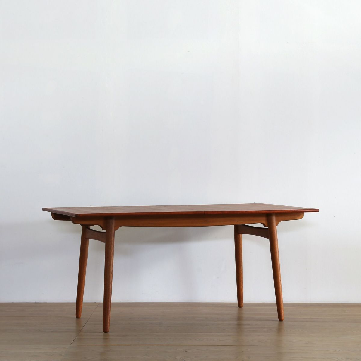 Hans J. Wegner（ハンス J. ウェグナー） / AT310 ダイニングテーブル（vd2010-97）【北欧ヴィンテージ】 [3]