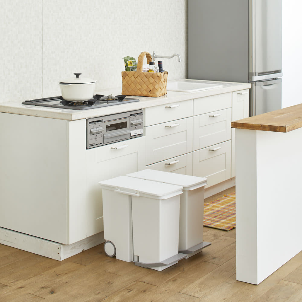 場所を選ばない伸縮パーテーション ロータイプ 幅64〜94cm