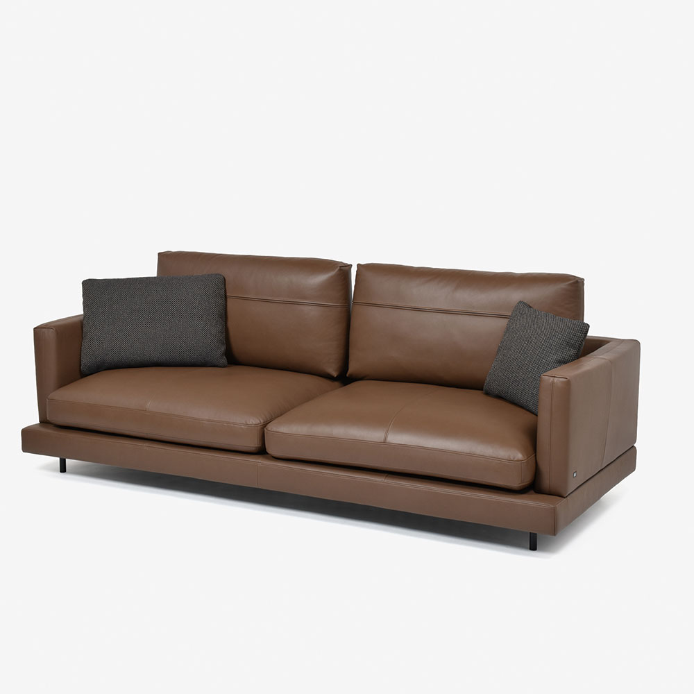 ROLF BENZ（ロルフベンツ）ソファ「RB60 SINA」幅238cm 革＃42.203 ペルブラウン色 ※背クッションサポート1個、クッション2個付き [3]