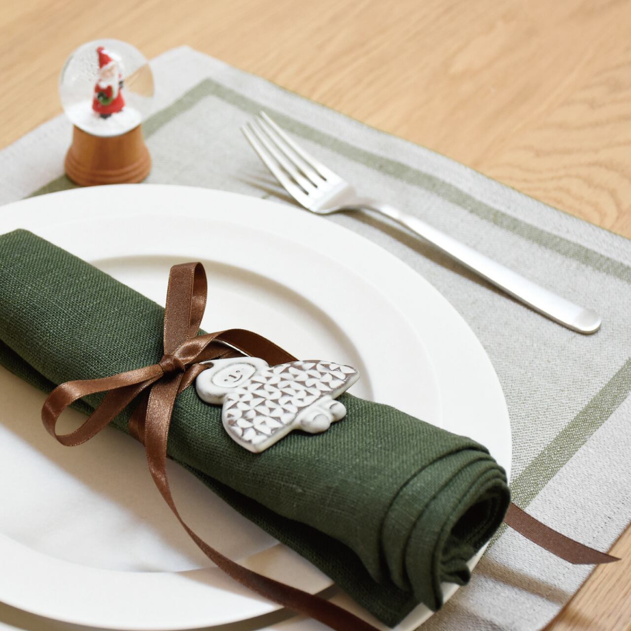 LAINA placemat / linen-olive / 46x32cm / リネン 100％ / ライナ プレイスマット / LAPUAN KANKURIT（ラプアン カンクリ） [5]