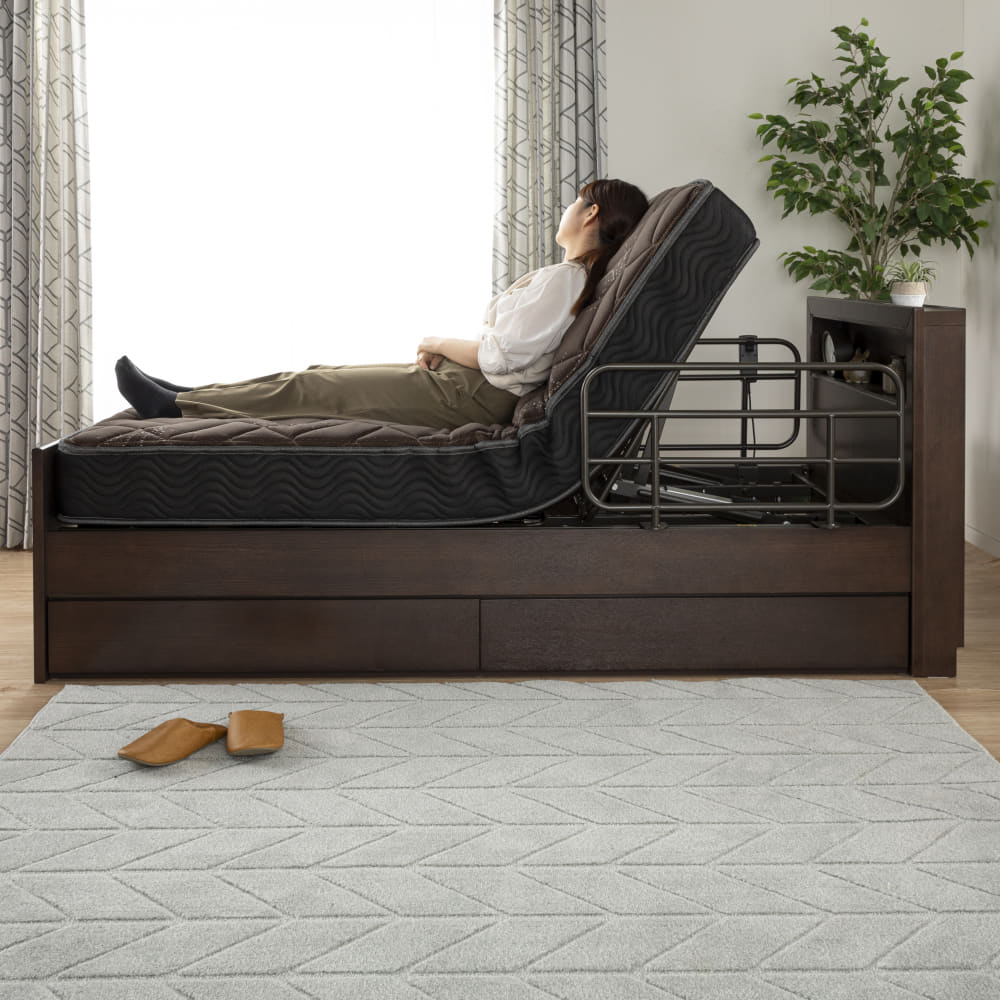 【非課税】電動シングルベッドフレーム+マットレスセット(エンブレムスリムキャビ 2Ｍ 引出し 手すり付 L　RM-AGBR) [4]