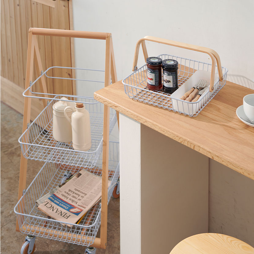 【MASH】 LIV リヴ キャリーバスケットワゴンM 3段バスケット仕様 三角フォルム かわいい フレーム:天然木 キャスター付き [4]