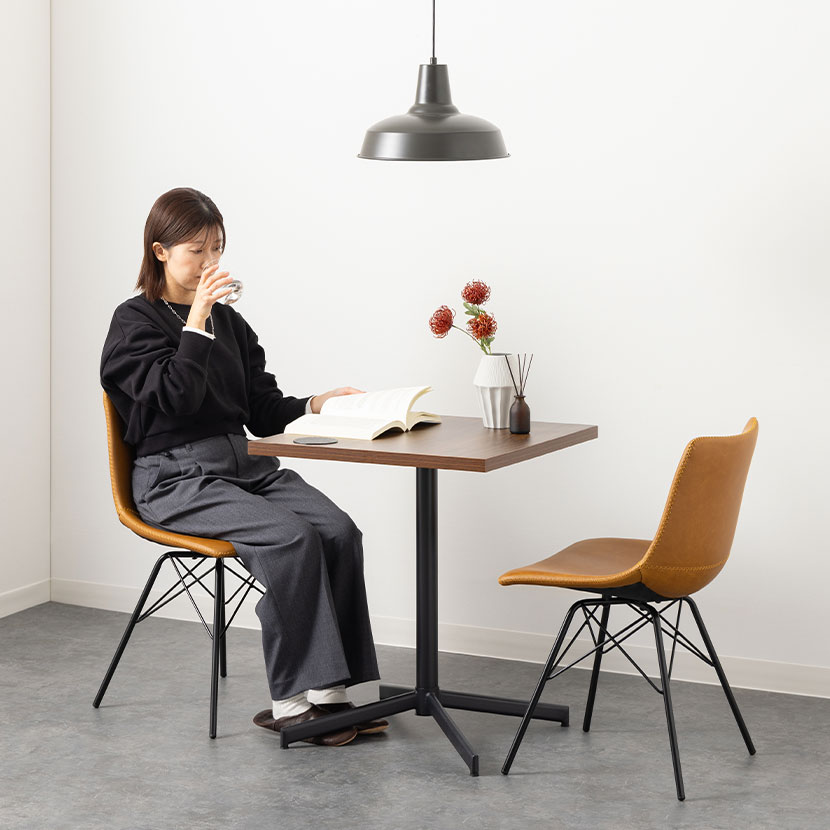 【2脚セット】ダイニングチェア レザー調 肘なし 食卓椅子 合皮 スチール脚 在宅ワーク デスクチェア 椅子 かっこいい モダン ブラック 黒 ネイビー [5]