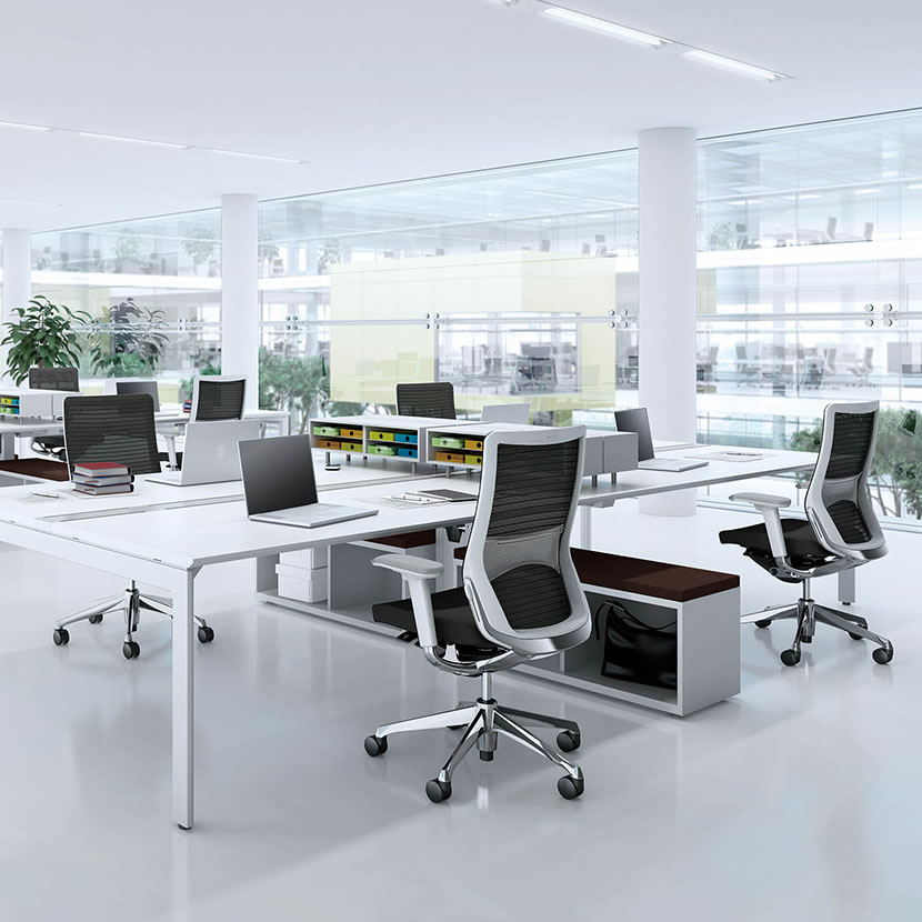 オカムラ コーラル Choral CQ81BS オフィスチェア アジャストアーム ミドルバック アルミ脚 ランバー付き 背メッシュ 座面クッション ポリッシュフレーム ブラックボディ [4]