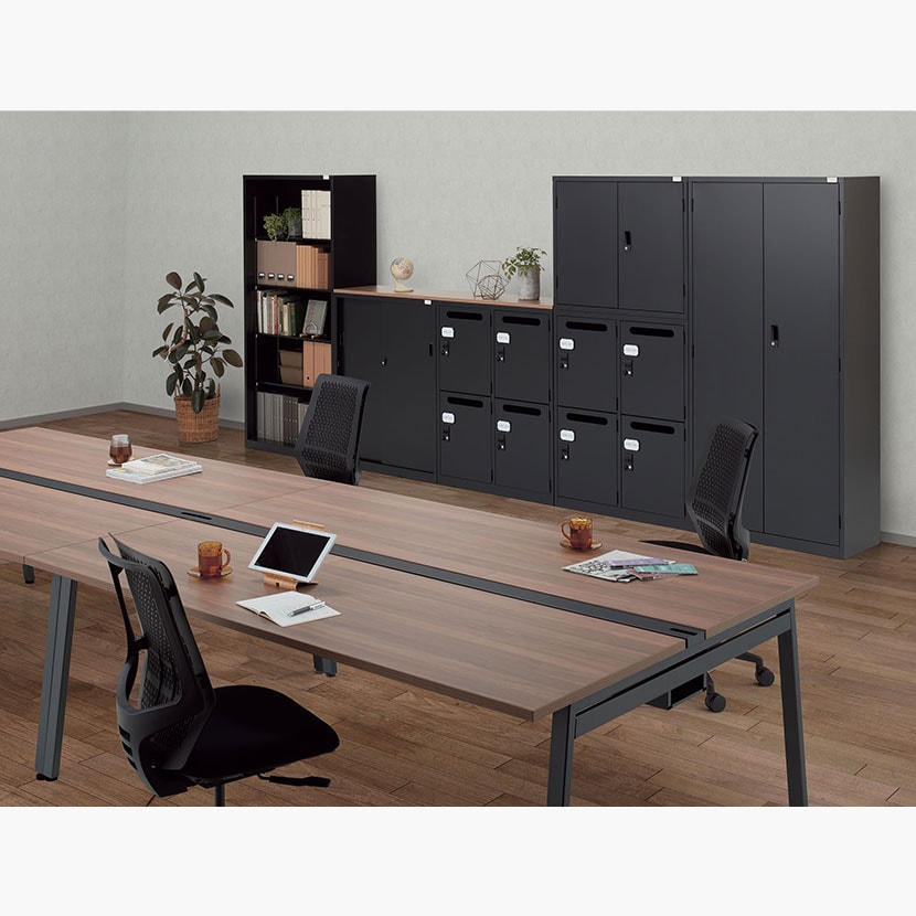 【抗菌加工】パーソナルロッカー 8人用 下置用 鍵付き 幅880×奥行400×高さ1860mm ダイヤル錠 ブラック スチール製 オフィス収納 メールボックス 国産 完成品 【SIAA】 [4]