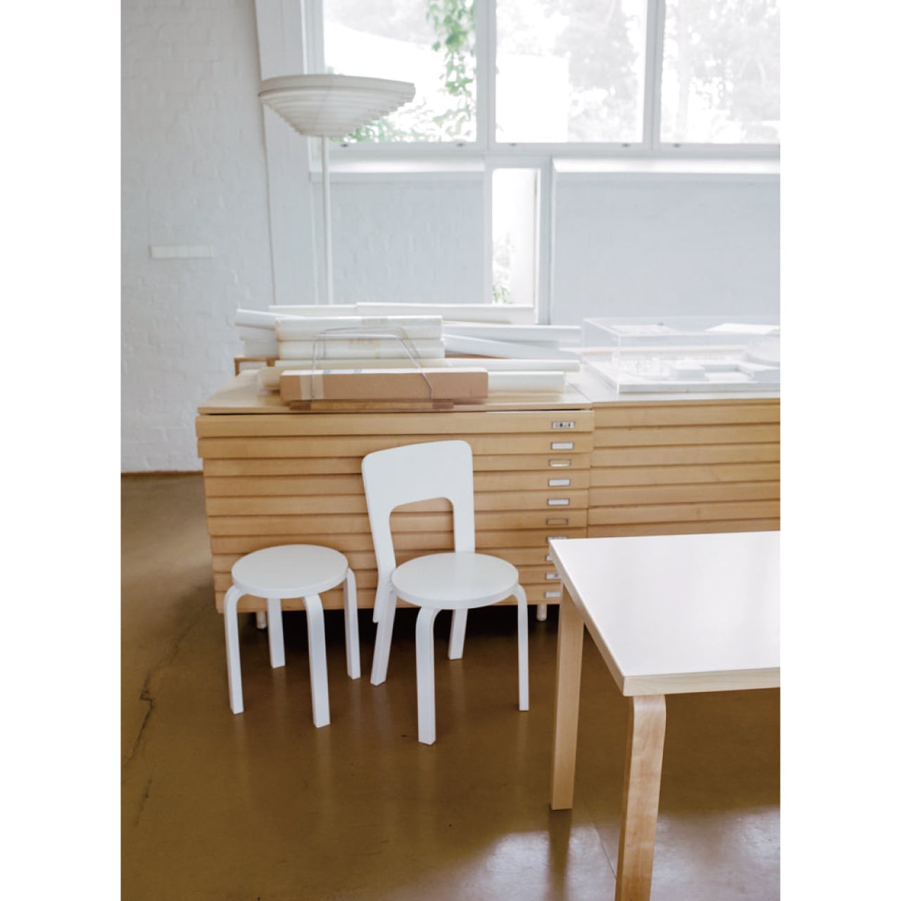 チェア 66 / ホワイト ラッカー / SH43.5 cm / L - レッグ / アルヴァ・アアルト / Chair 66 / Artek（アルテック）/ 正規販売店 [5]