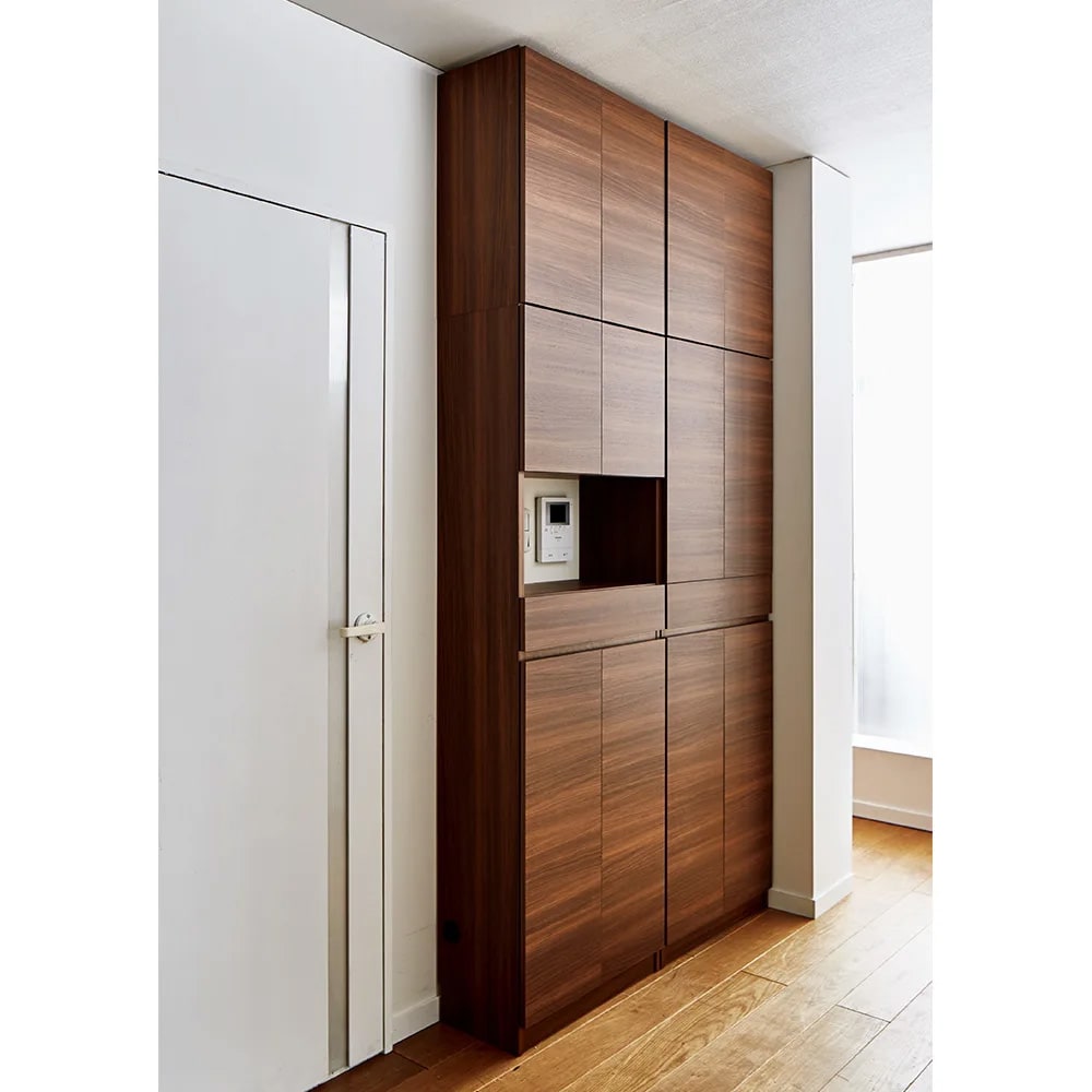 スイッチ避け壁面収納シリーズ 収納庫タイプ（上台扉付き・下台扉・背板あり）幅75cm奥行40cm [5]