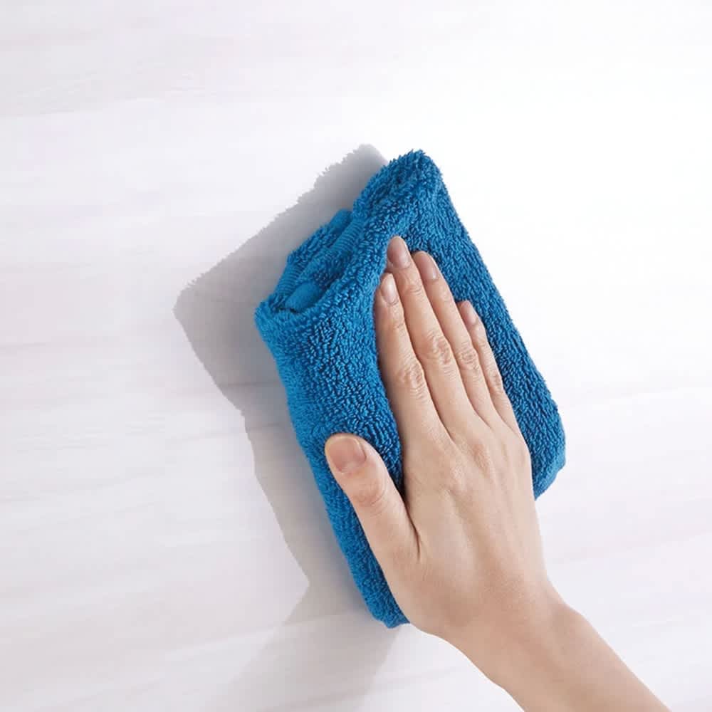 光沢木目が美しい引き戸式カウンター下収納 収納庫幅150cm [2]