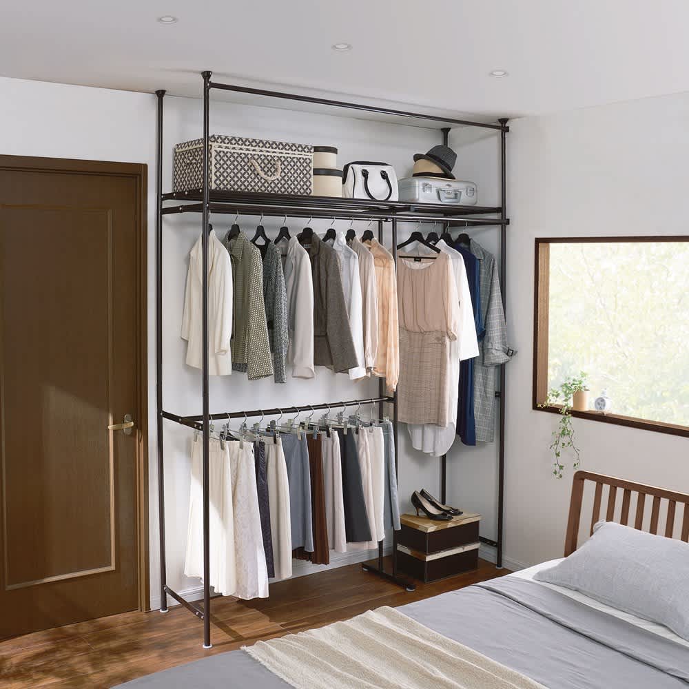 組立の労力を削減した頑丈突っ張りハンガー 幅固定タイプ（120cm） カーテン付き