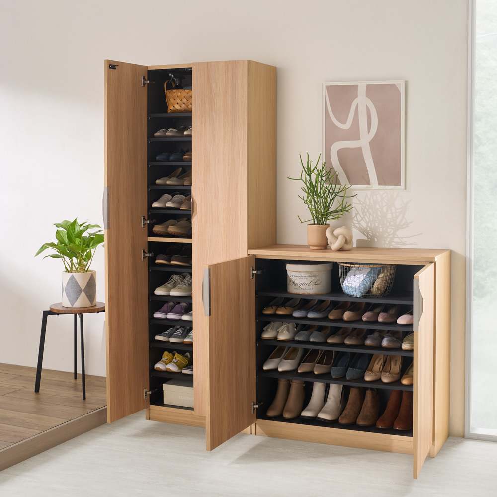 奥行きが選べるシューズクローゼット 幅60cm奥行32cm高さ180cm