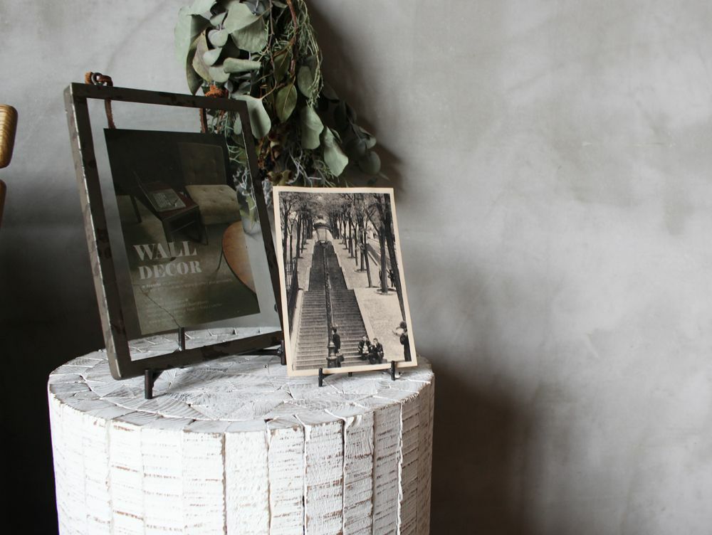 Collected-wood round stool [5]