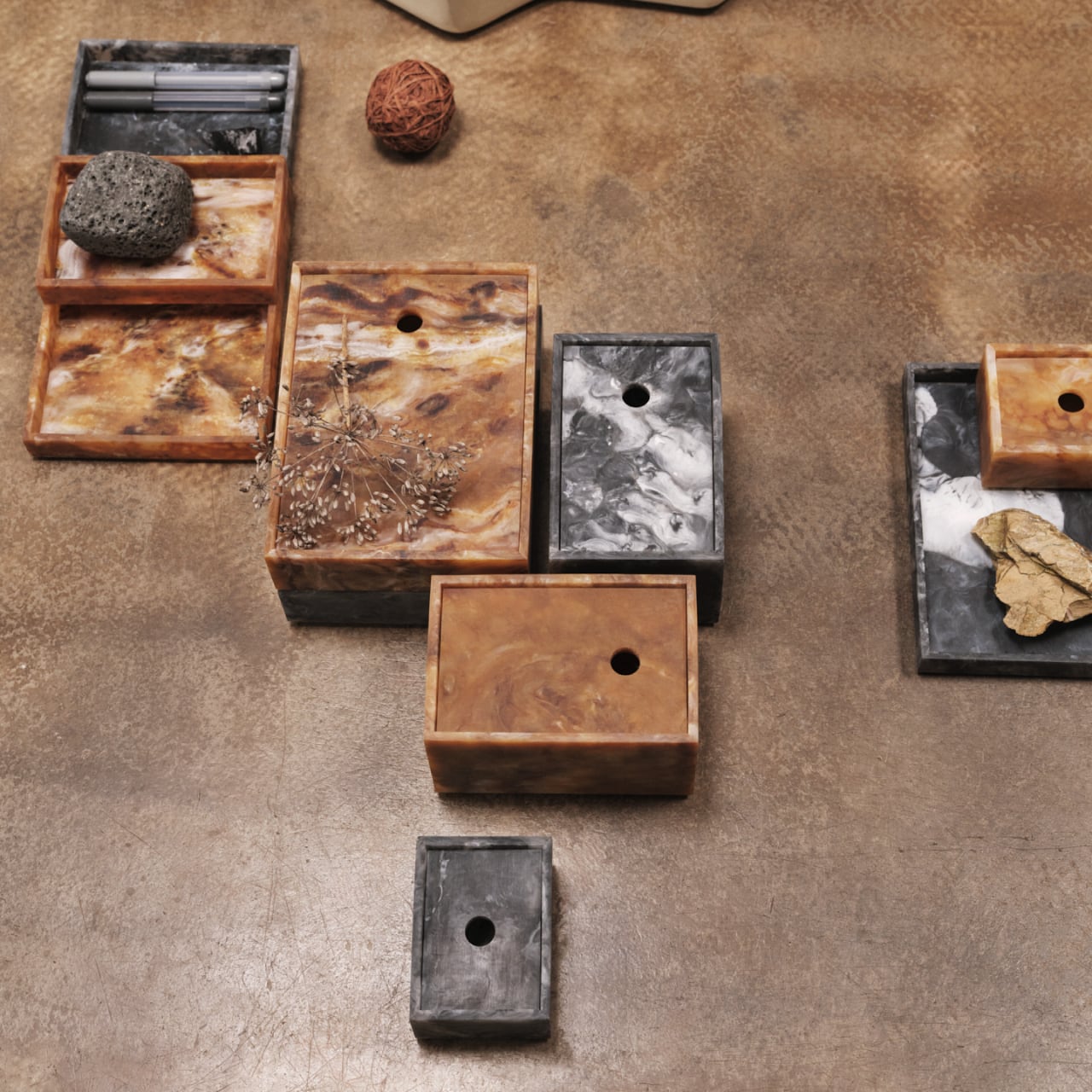 【ONLINE限定】Mist Tray / Charcoal / 10×15cm / レジン / Ferm Living（ファームリビング）/ トレイ / トレー / 正規販売店 [3]