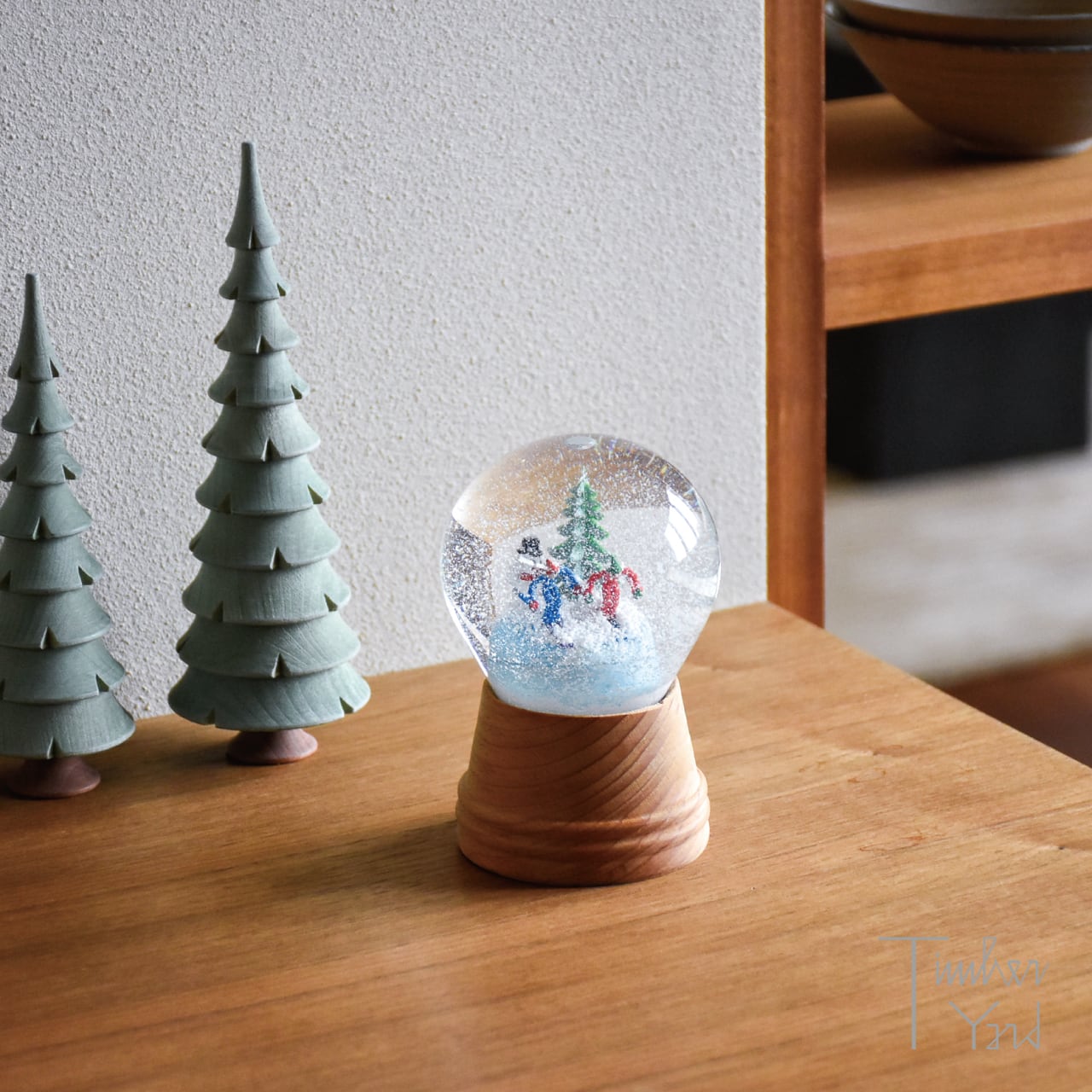 【ONLINE限定】スノードーム / スキーヤーと雪だるま / 木製台座 / Φ8cm / PERZY（パージー）/ スノーグローブ / 正規販売店 [2]